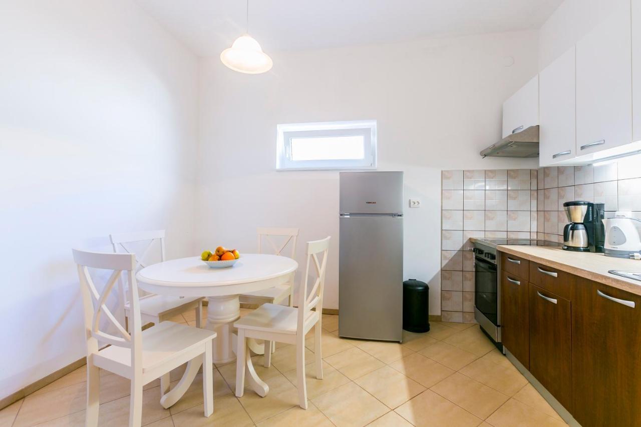 Aleksic Apartment Медулин Екстериор снимка